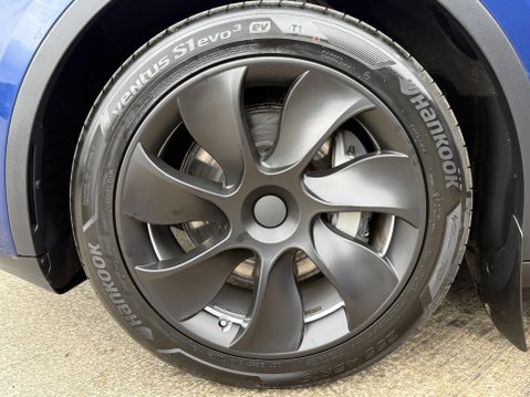 Tesla Model Y (Dual Motor) Long Range SUV 5dr Electric Auto 4WDE (384 bhp) 17