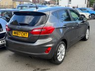 Ford Fiesta TITANIUM 7