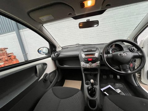 Toyota Aygo 1.0 VVT-i Go Euro 5 3dr 34