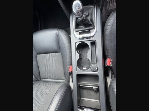 Land Rover Discovery Sport 2.0 TD4 Pure Edition SUV 5dr Diesel Manual 4WD Euro 6 (s/s) (5 Seat) (150 p 9