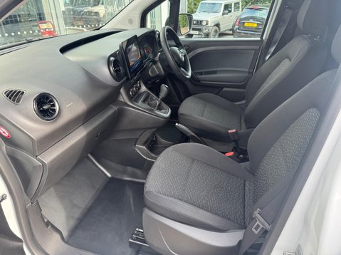 Mercedes-Benz Citan 110 BASE L1 22