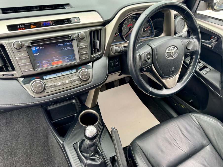 2013 Toyota Rav4 — image 13