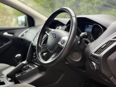 Ford Focus 1.6 TDCi Zetec S Euro 5 (s/s) 5dr 14