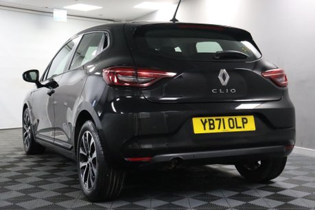 Renault Clio ICONIC TCE 29