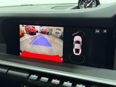 Porsche 911 3.0T 992 Carrera 4S Coupe 2dr Petrol PDK 4WD Euro 6 (s/s) (450 ps) 37