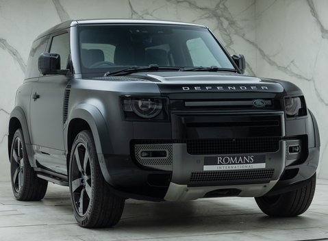 Land Rover Defender 90 V8 CARPATHIAN EDITION 9