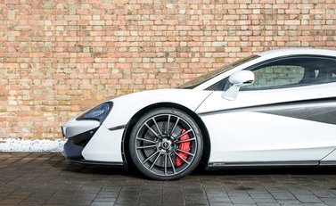 McLaren 570S 18