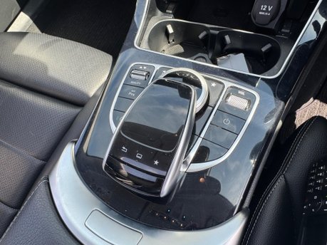 Mercedes-Benz C Class C 220 D 4MATIC SPORT PREMIUM 28