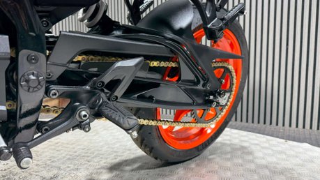 KTM Duke 2025 ONLY 7K 125CC LEARNER LEGAL 15BHP 1 OWNER 56