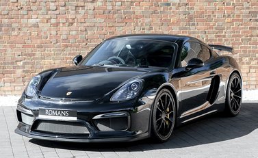 Porsche Cayman GT4 6