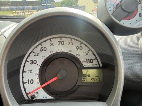 Citroen C1 1.0i VTR Euro 5 5dr 9