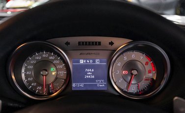 Mercedes-Benz SLS AMG 11