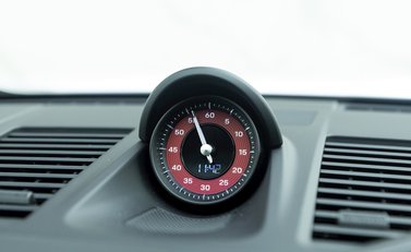 Porsche 911 (992) Carrera 4 GTS 17