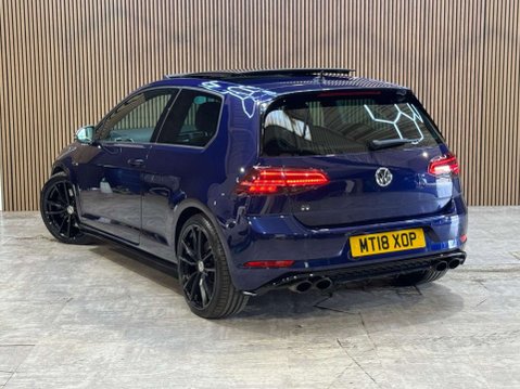 Volkswagen Golf 2.0 Golf R TSi Semi-Auto 4WD 3dr 5
