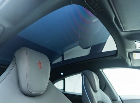 Ferrari Purosangue V12 16