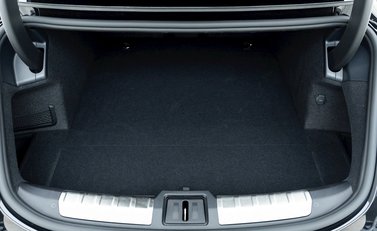 Porsche Taycan Turbo S 33