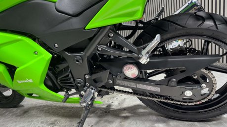 Kawasaki Ninja 250 EX 2008 ONLY 160 MILES OUTSTANDING CONDITION A2 READY 250CC 8