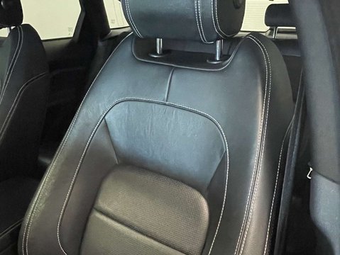 Jaguar F-Pace 2.0 F-PACE R-Sport AWD D Auto 4WD 5dr 46