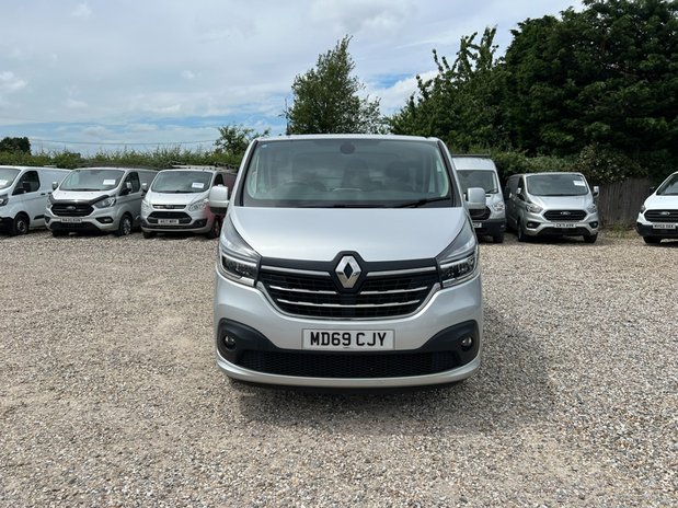 Renault Trafic SWB L1H1 Low Roof Sportive Air Con Nav EURO 6 NO VAT 3