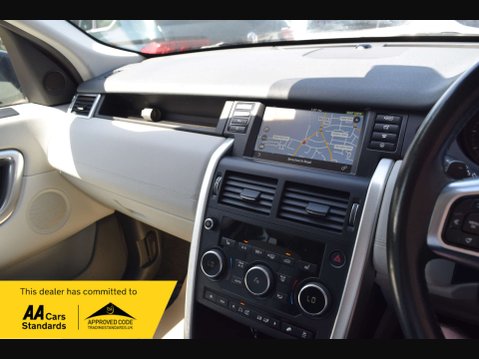 Land Rover Discovery Sport 2.0 Discovery Sport SE Tech TD4 Auto 4WD 5dr 54