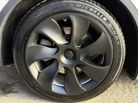 Tesla Model Y SUV 5dr Electric Auto RWD (346 ps) 15