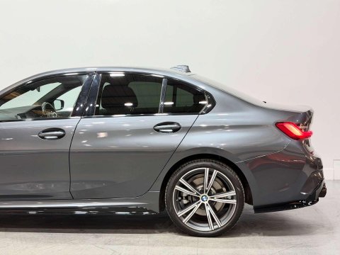 BMW 3 Series 2.0 330e 12kWh M Sport Saloon 4dr Petrol Plug-in Hybrid Auto Euro 6 (s/s) ( 20