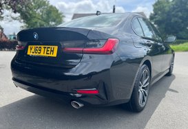 BMW 3 Series 318D SPORT 10