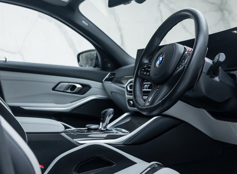 BMW M3 COMPETITION M XDRIVE TOURING 10