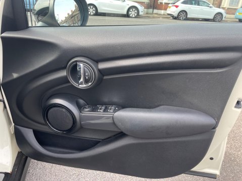 Mini Hatch 1.5 Cooper Auto Euro 6 (s/s) 5dr 21