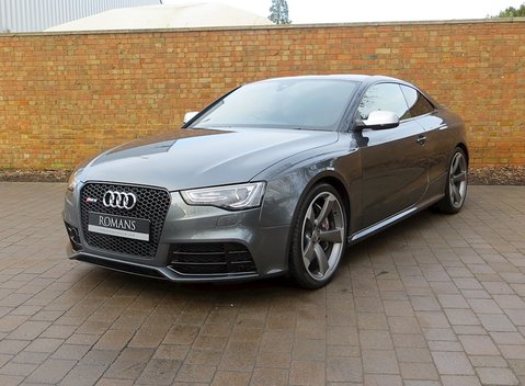 Audi RS5 4