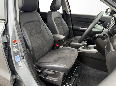 Suzuki Vitara 1.4 Boosterjet 48V Hybrid SZ5 5dr 21