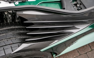 Aston Martin DBS Superleggera 26