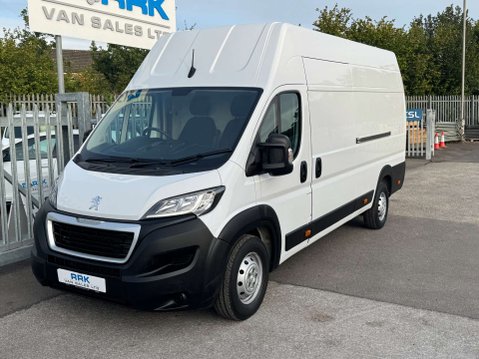 Peugeot Boxer 2.2 BlueHDi 435 Professional Premium + Panel Van 5dr Diesel Manual L4 H3 Eu 42