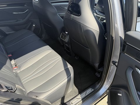 BYD Seal U 5dr 1.5 Phev Dm-i Comfort Au 33