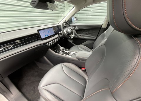 MG HS 1.5 T-GDI PHEV TROPHY 10