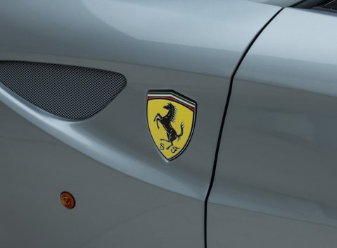 Ferrari FF 35
