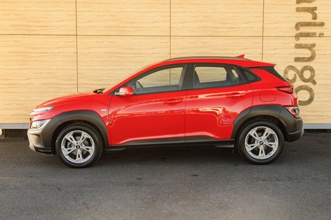 Hyundai KONA T-GDI SE CONNECT MHEV 13