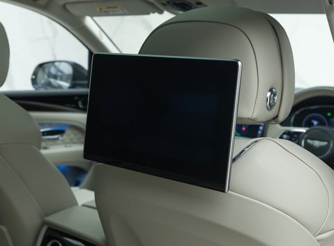 Bentley Bentayga V8 AZURE 20