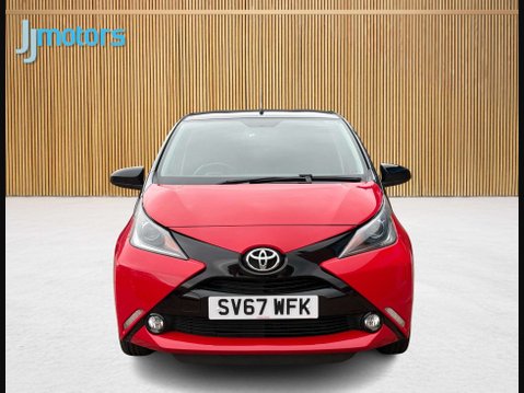 Toyota Aygo 1.0 VVT-i x-cite 4 Red Bi-Tone Hatchback 5dr Petrol Manual Euro 6 (68 ps) 25