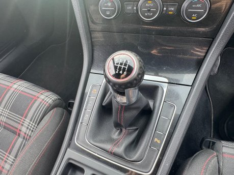 Volkswagen Golf 2.0 TSI BlueMotion Tech GTI Euro 6 (s/s) 3dr 28