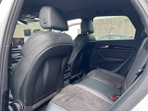 Audi Q5 2.0 TDI 40 Black Edition SUV 5dr Diesel S Tronic quattro Euro 6 (s/s) (190 15