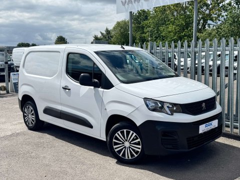 Peugeot Partner 1.5 BlueHDi 1000 Professional Premium + Standard Panel Van 5dr Diesel Manua 8