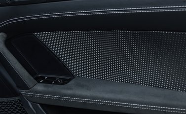 Porsche 911 GT3 RS (992) 33