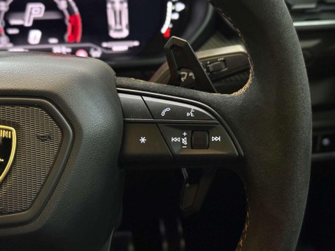 Lamborghini Urus 4.0 V8 BiTurbo Performante SUV 5dr Petrol Auto 4WD Euro 6 (666 ps) 37