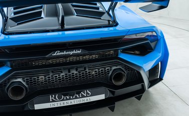 Lamborghini Huracan STO 26