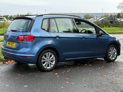 Volkswagen Golf SV SE TSI 4