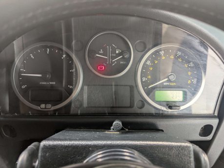 Land Rover Defender 2.2 Defender 90 Hard Top TD 4WD 5dr 53