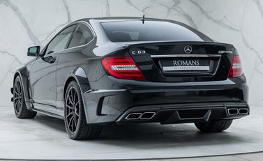Mercedes-Benz C63 AMG BLACK SERIES 10