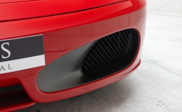 Ferrari F430 Coupe Manual 38