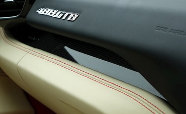 Ferrari 488 GTB 4